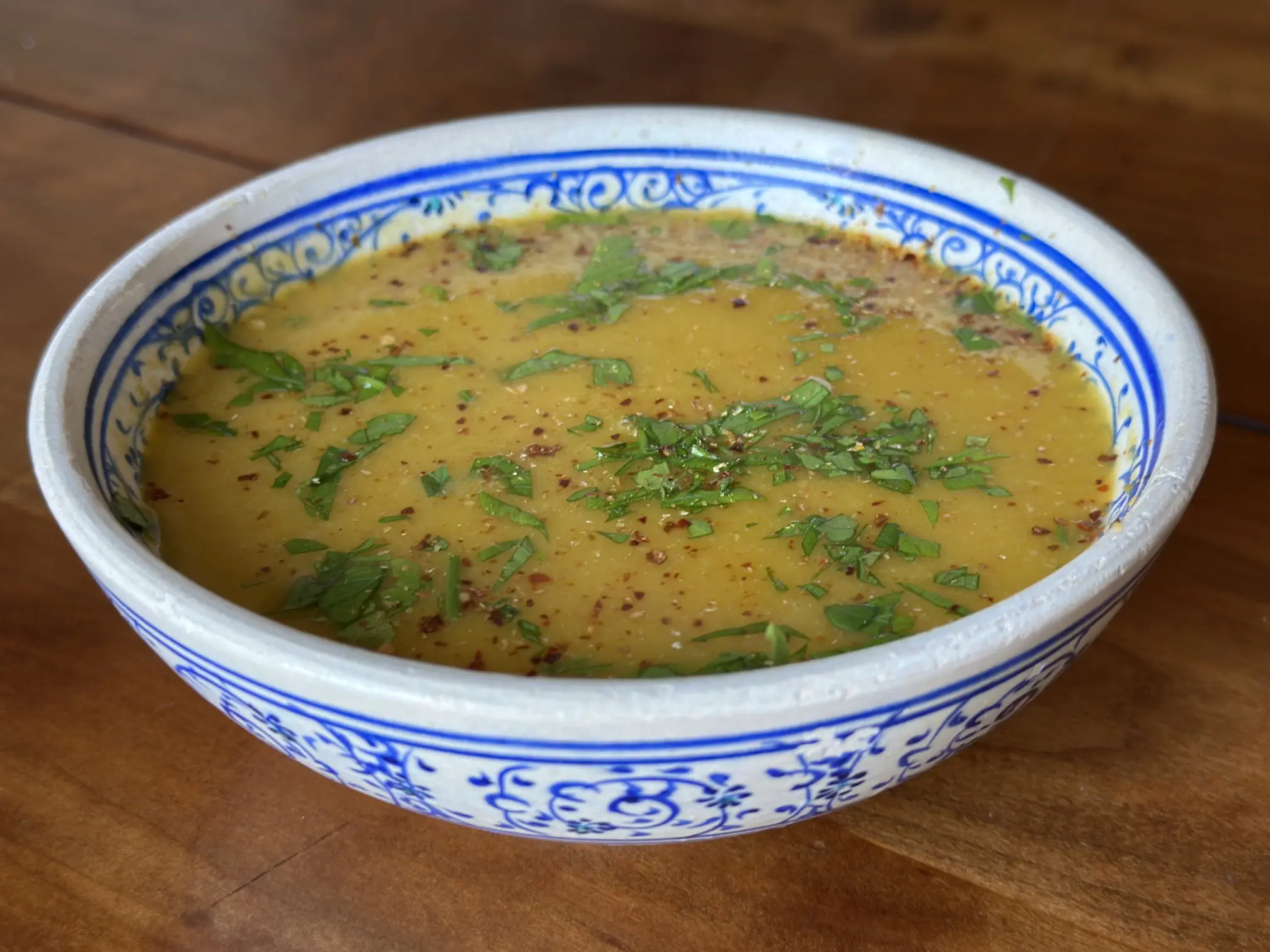 Pompoensoep met linzen en kokosmelk